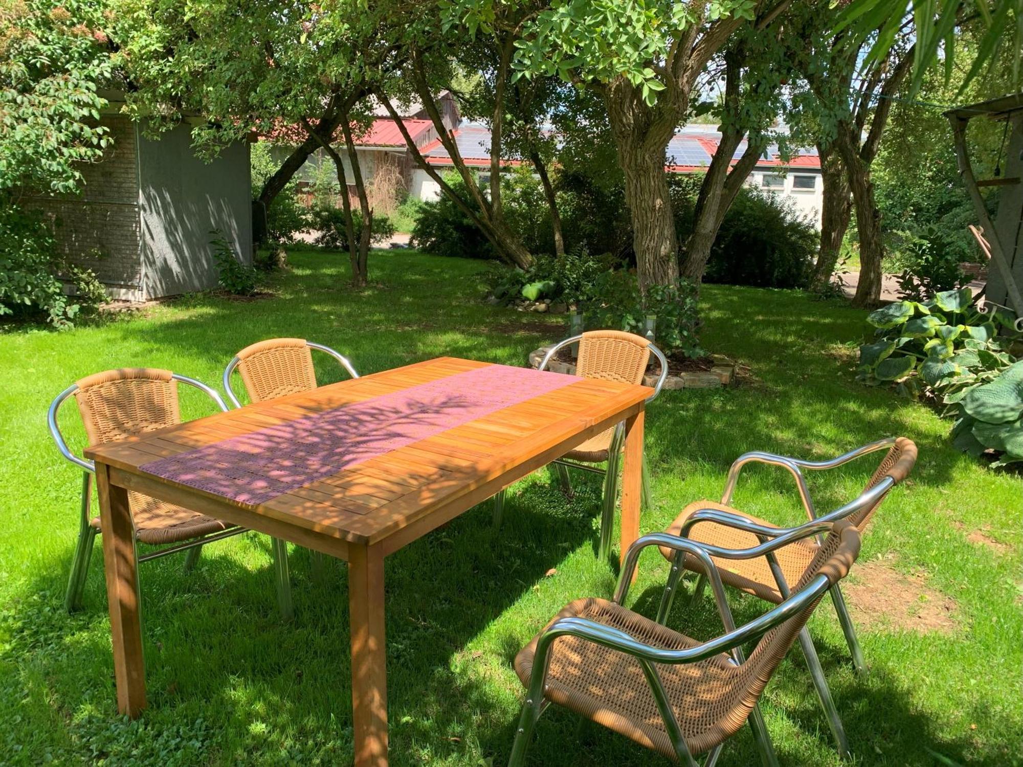 Ferienwohnung Fe Wo Brunnen - 120 Qm- Quiet Location- Lots Of Nature - Comfortable - Large Balkony And Garden Memmingen Exterior foto